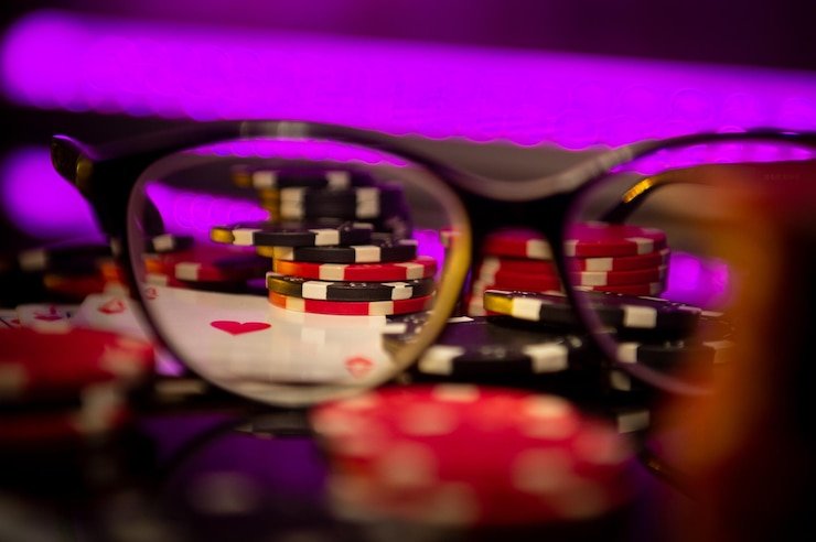 Tampilan layar permainan Yggdrasil di aplikasi mobile makmur388 menunjukkan slot dengan fitur bonus dan tombol putar yang responsif